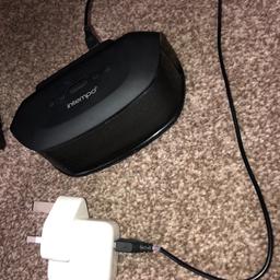 Great condition
Haven’t had for very long 
Comes with charger ( wires are shown ) but doesn’t effect the use.