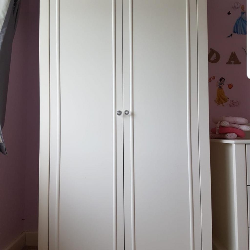 mothercare cot bed, wardrobe and drawers in B68 Sandwell für £ 150,00