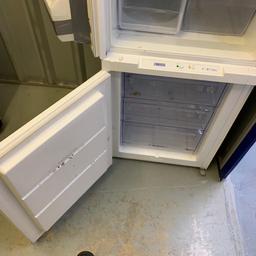 Perfect working order fridge, kind of brand new, but need to sell due to upgrading my kitchen. Was fitted in a build in kitchen so the are to holes for screws on the side but this doesn’t affect the use. Need to go before sunday. Open to offers, the fridge is in a storage in stevenage open 24/7 so collection available almost anytime