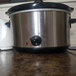 slow cooker in fully working order good condition