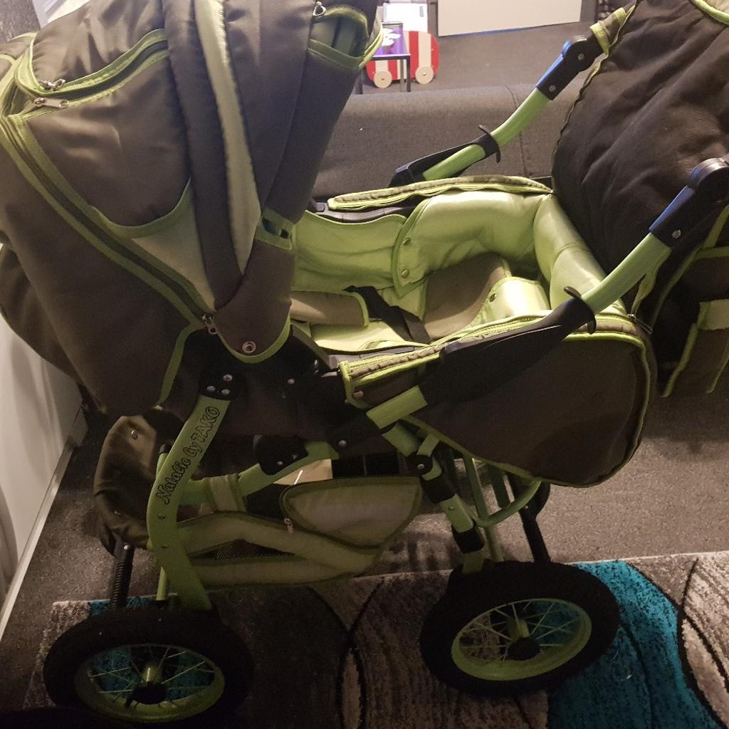 Baby pram Natalie by Tako in Salford fur 50 00 zum Verkauf Shpock DE
