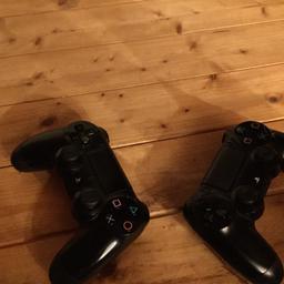 2x Ps4 controllers for sale