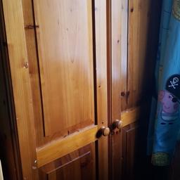 Wardrobe and draws free to collect