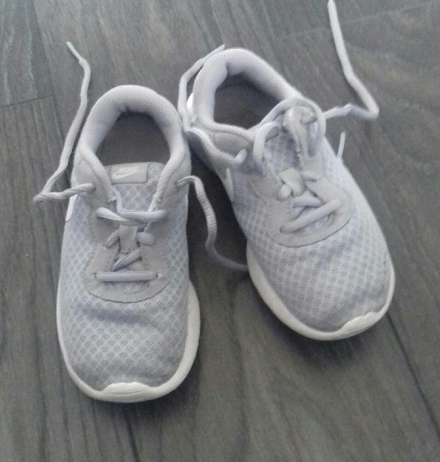 boys nike trainers size 1