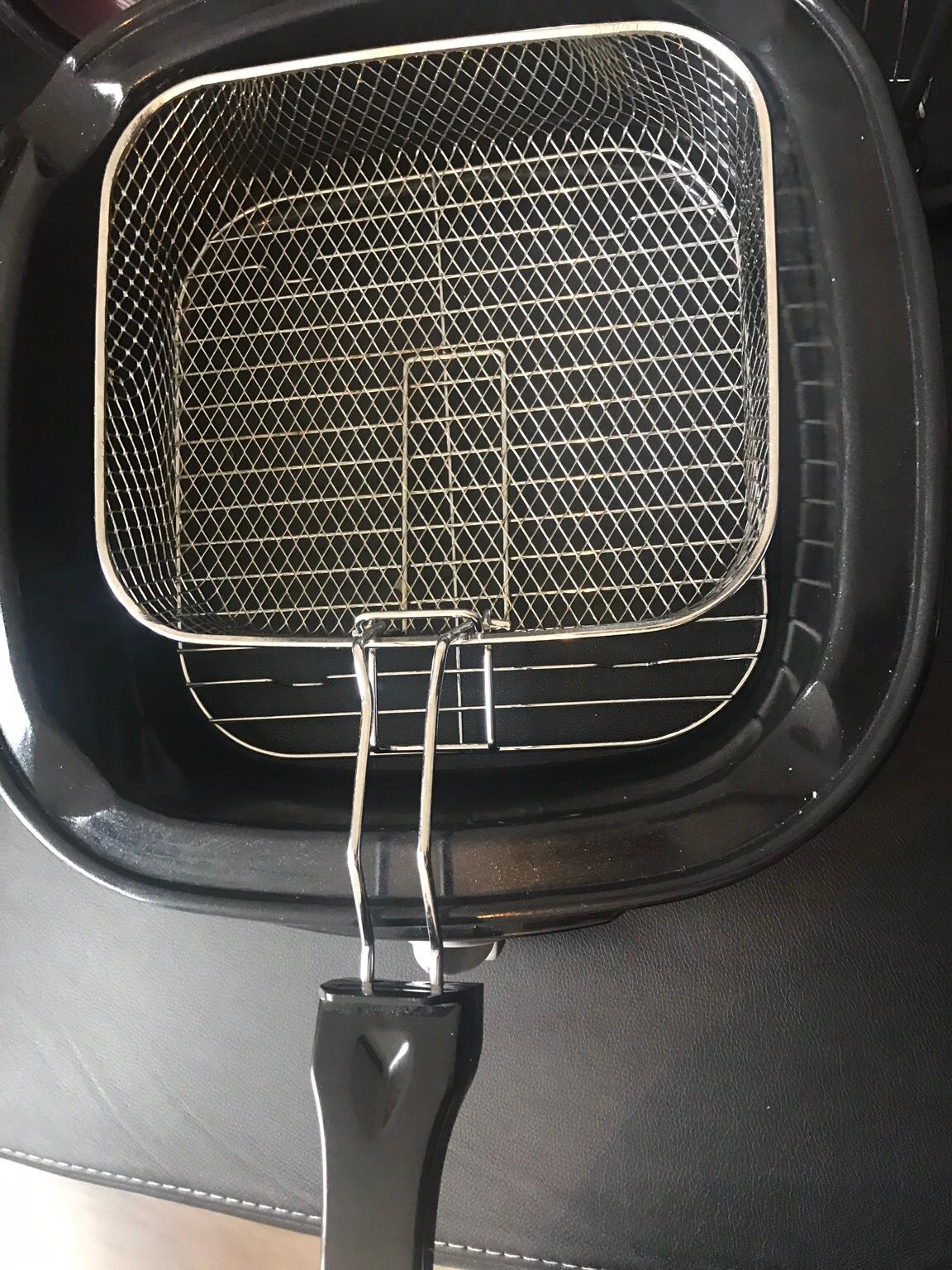 Go Chef 8-in-1 Nonstick Multi Function Cooker in Wigan for £25.00 for ...