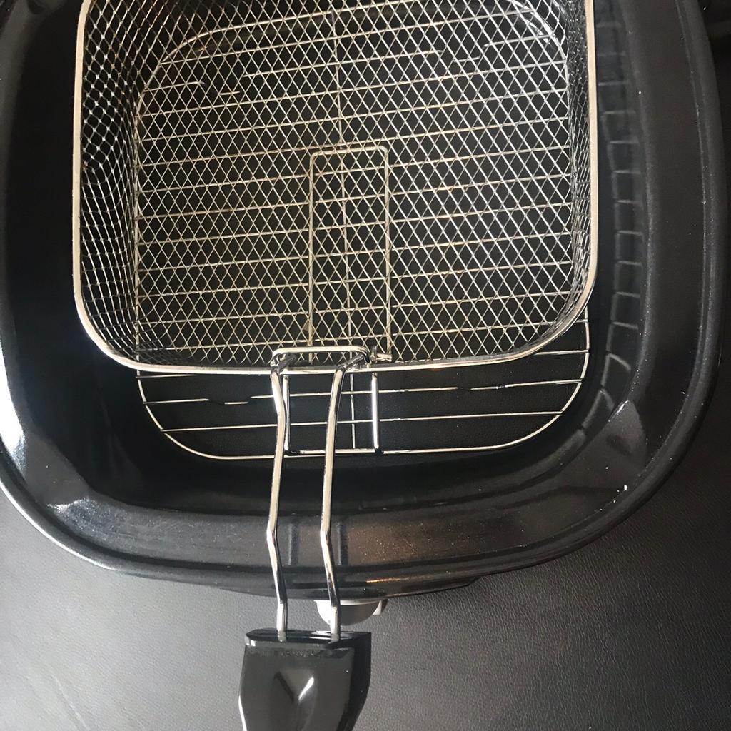 Go Chef 8-in-1 Nonstick Multi Function Cooker in Wigan for £25.00 for ...