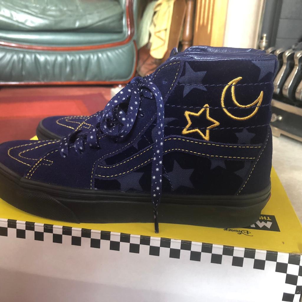 Vans disney hot sale sorcerer's apprentice