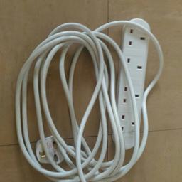 Extension cord in excellent condition
All 4 sockets still work
5m long
Collection only