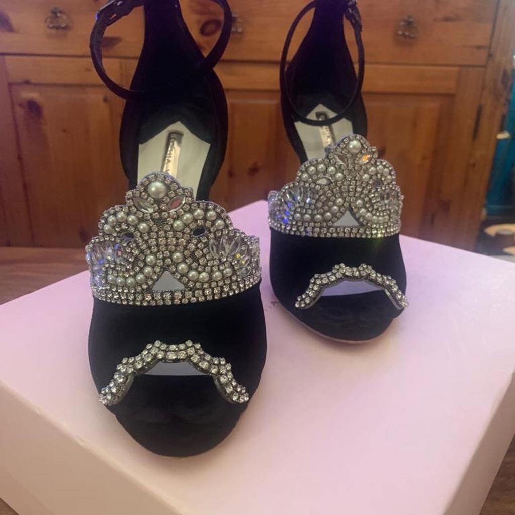 Sophia webster best sale royalty heels