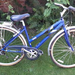 Very good condition. 
Adult size. 
6 speed. 
Gel seat. 
Full length mudguards. 
Rear carrier. 
Free new lock included. 
Can deliver for small fee. 
Check out my other bikes.