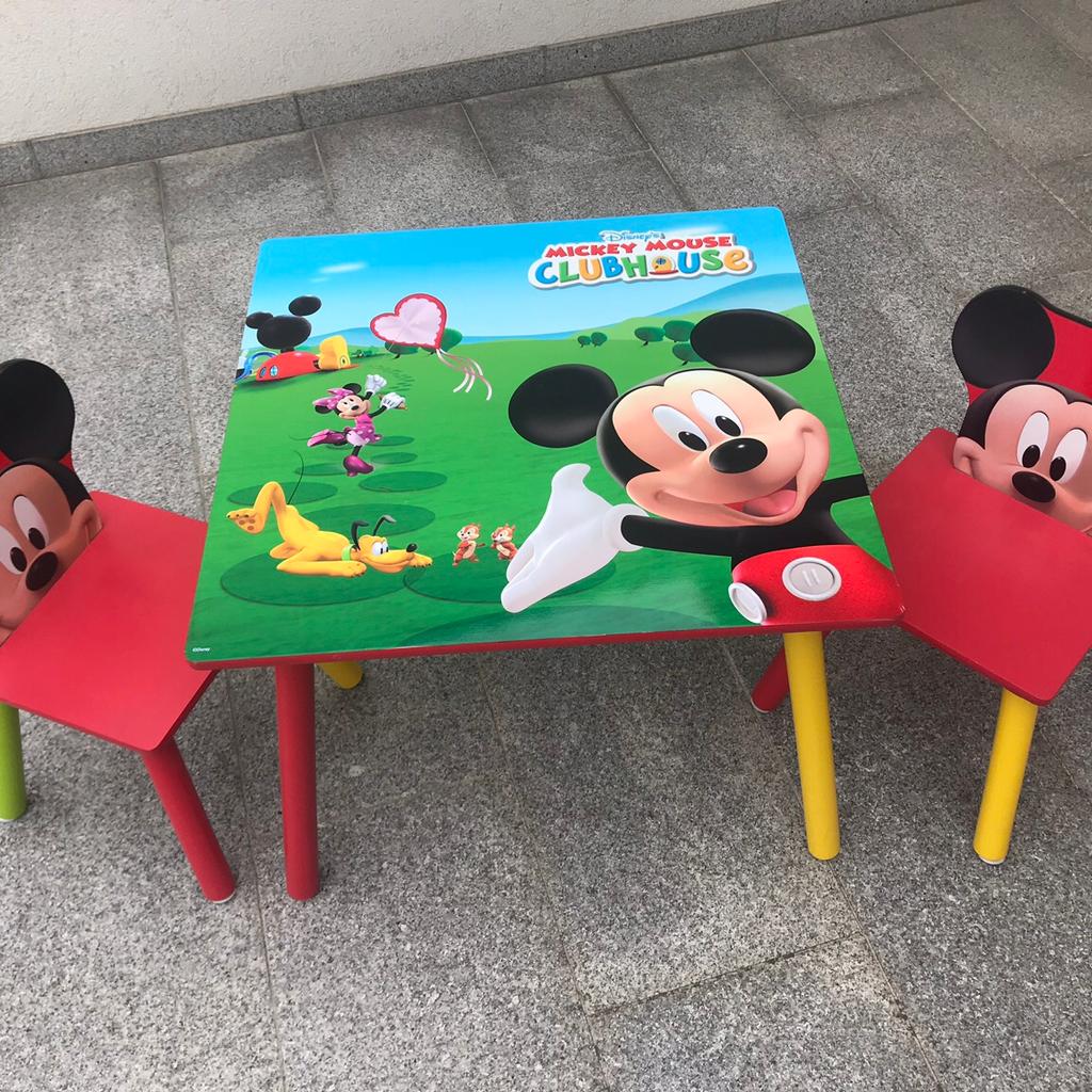 Mickey Mouse Tisch mit 2 Stühlen in 7051 Gemeinde Großhöflein for €30. ...