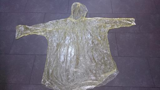 Buy & Sell South West London Colliers Wood - South West London - Photos for Disposable waterproof poncho/ overcoat