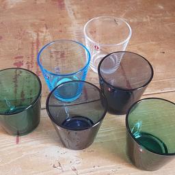 Glas från Iittala modell Kartio.
21 cl.

2 st mörkblå.
2 st mörkgröna.
1 st ljusblå.
1 st klar.

Alla 6 st för 300 kr eller högstbjudande.