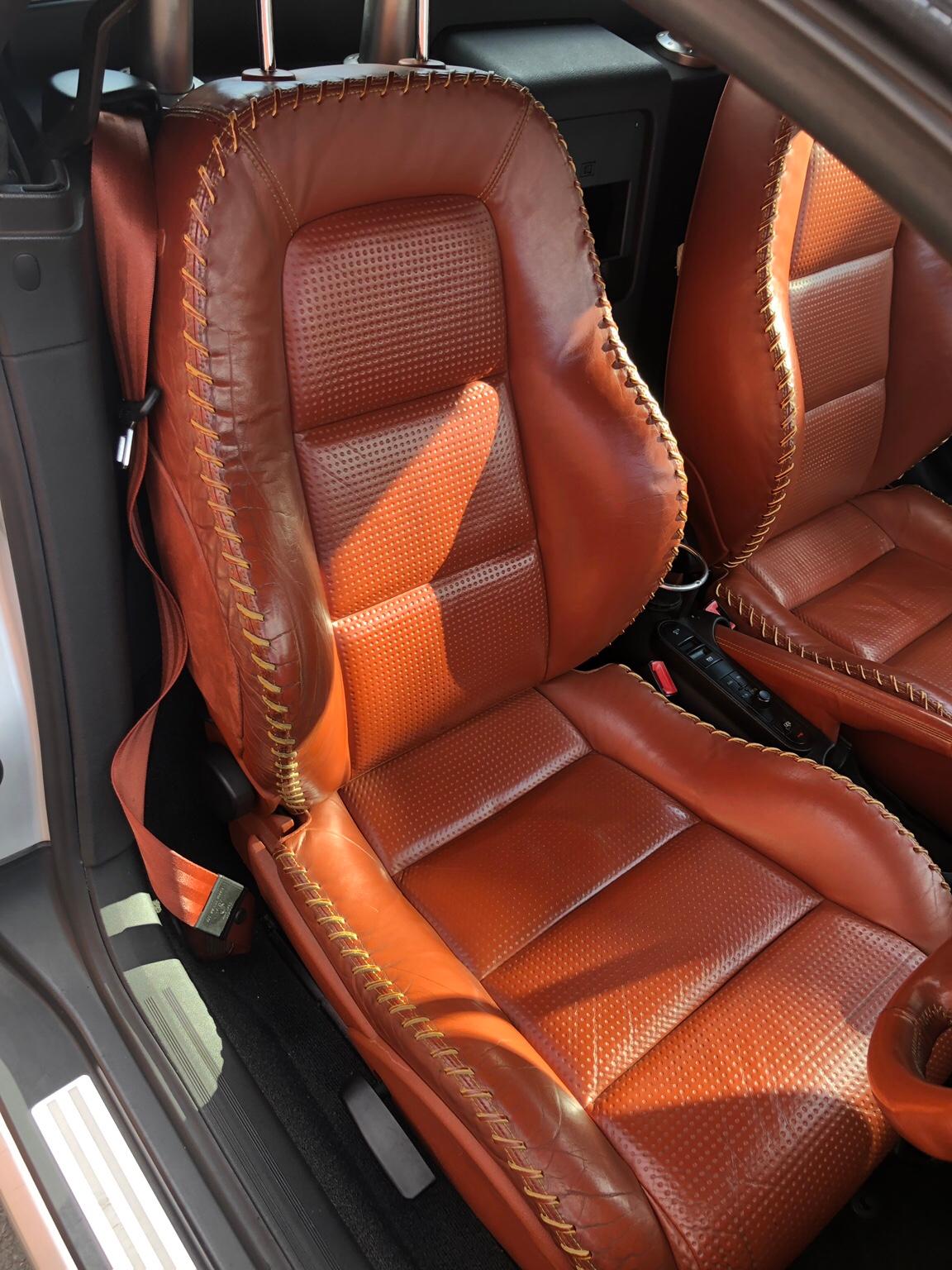 Audi tt with baseball clearance leather seats