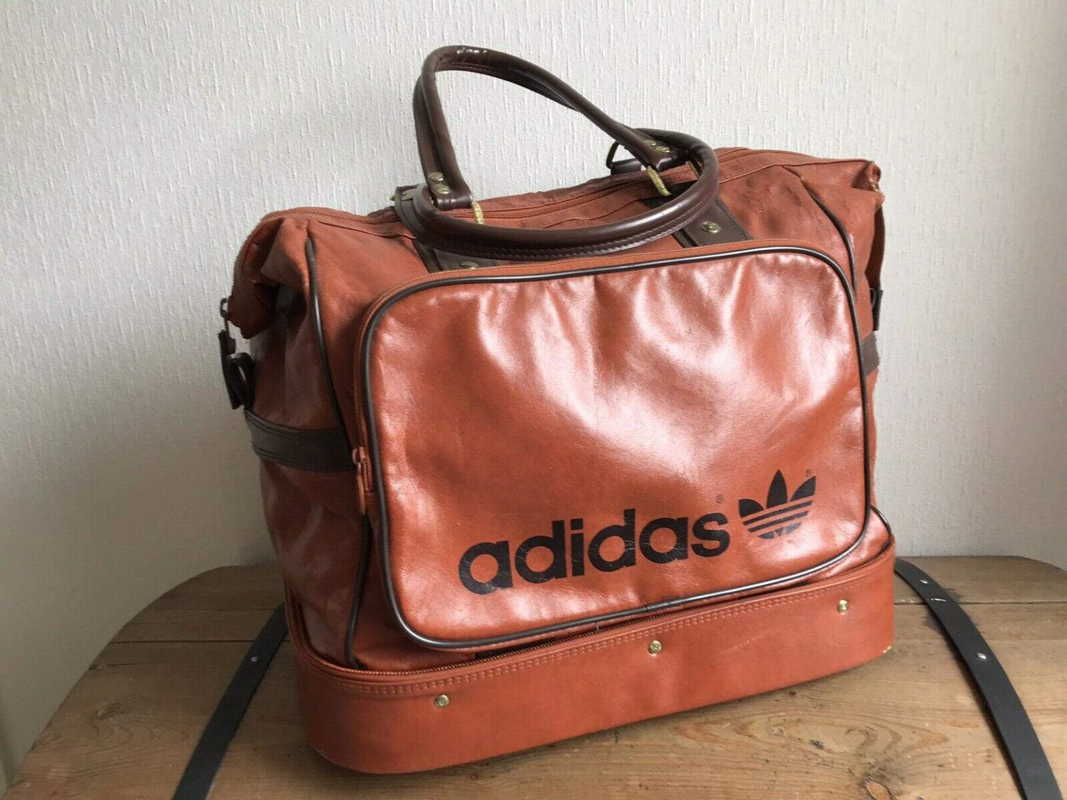 Zonder twijfel impliciet douche Adidas Retro , Sporttasche Vintage 70/80 in 54470 Bernkastel-Kues für  120,00 € zum Verkauf | Shpock DE