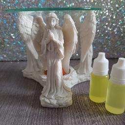 Angel tealight burner with fragrance oils from concentrate.
One or two drops of oil is all it takes to fill your room with gorgeous aromas.

Each bottle of oil holds 10ml of concentrated fragrance meaning you will have 20ml of oil in total you can have 2 different fragrances or 2 of the same.

Orders below £12.00 will have a postage charge of £3.50 orders above £12.00 will come with free next day delivery