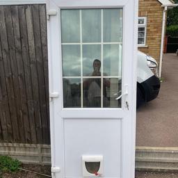 Upvc back door

Height 2055mm
width 905mm
depth 70mm


Can delivery for a fee
