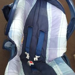GRACO carseat for newborns. Adjustable bar. Luton  based only. COLLECTION ONLY PLEASE. cash only.