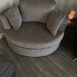 Clean large swivel chair need it gone now due to time wasters