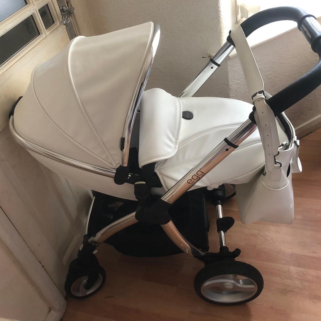 Swan egg pram sale