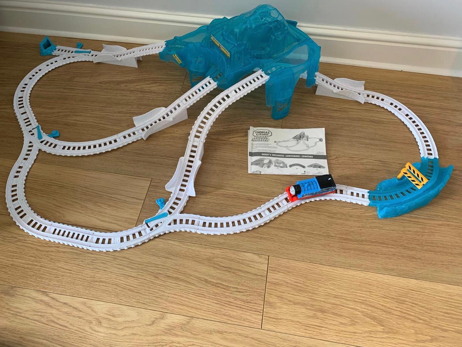 Thomas train icy store mountain drift trackmaster