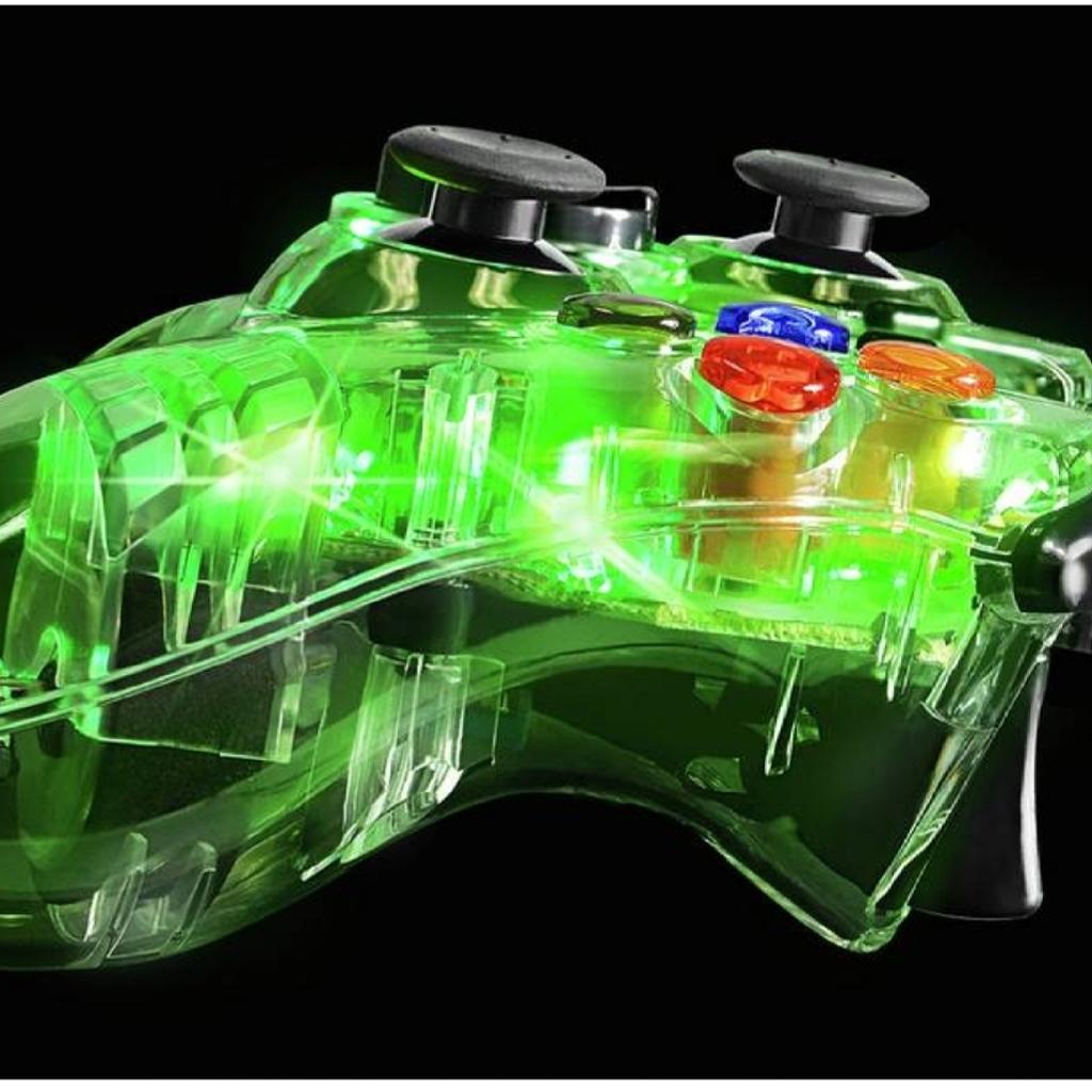 Afterglow Xbox 360 Wired Controller Green in TW8 London für 10,00