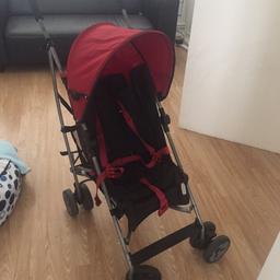 Red and black mamas and papas stroller for sale, in good condition. Comes with raincover & cosy toes. Won’t hold - first come first serve collection only.