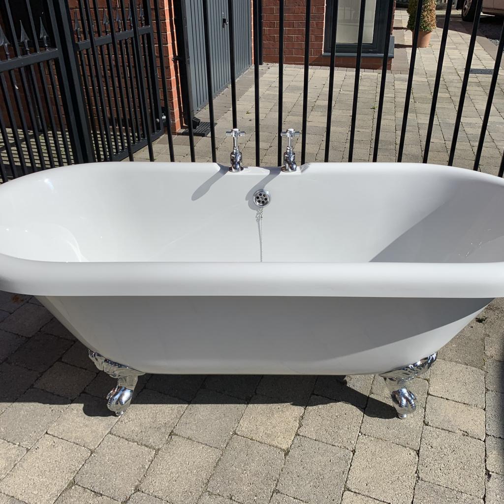 Freestanding roll top bath (Ex Display) in B80 Redditch for £320.00 for