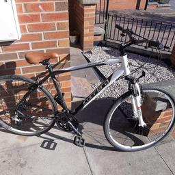 hi im selling this full size adults carrera crossfire bike its in good werking order and good condition i beleve frame size is 19 inch and wheel size is 28 inch it has 21 gears wanting £50 pounds no offs please pick up only sheffield darnal s9