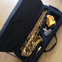 Hardly used. In excellent condition. Ideal for beginner. Case alone cost £50. Wanting £150 or very nearest offer. Collection only Salmesbury, near Preston