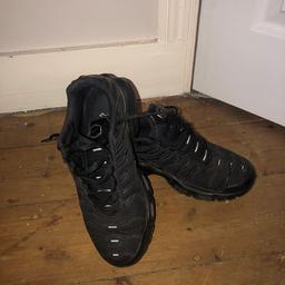 Nike AirMax size 7.5 black trainers. Have plenty of life in them just need a clean. Happy to post them, but buyer pays postage.

Thank you