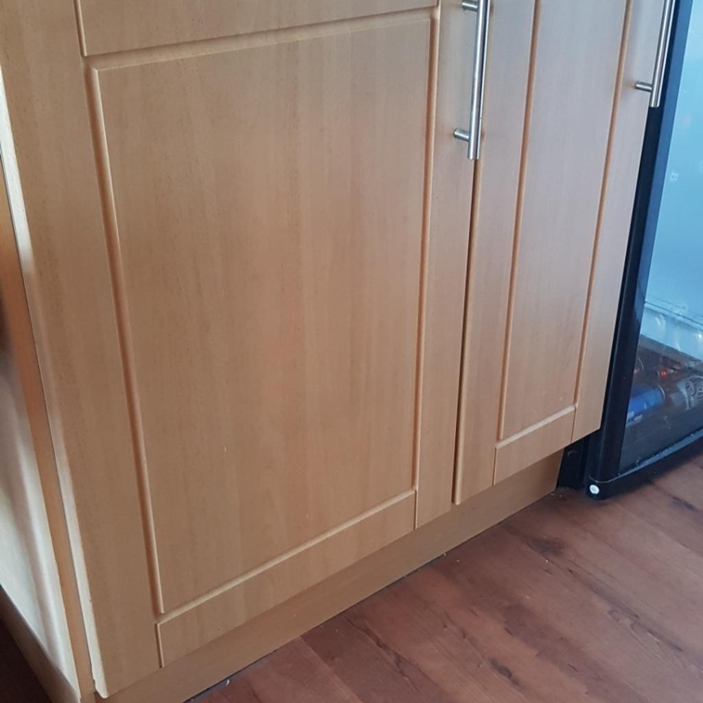 beech kitchen cupboard doors 300mm tall b&q in Rochdale for £50.00 for