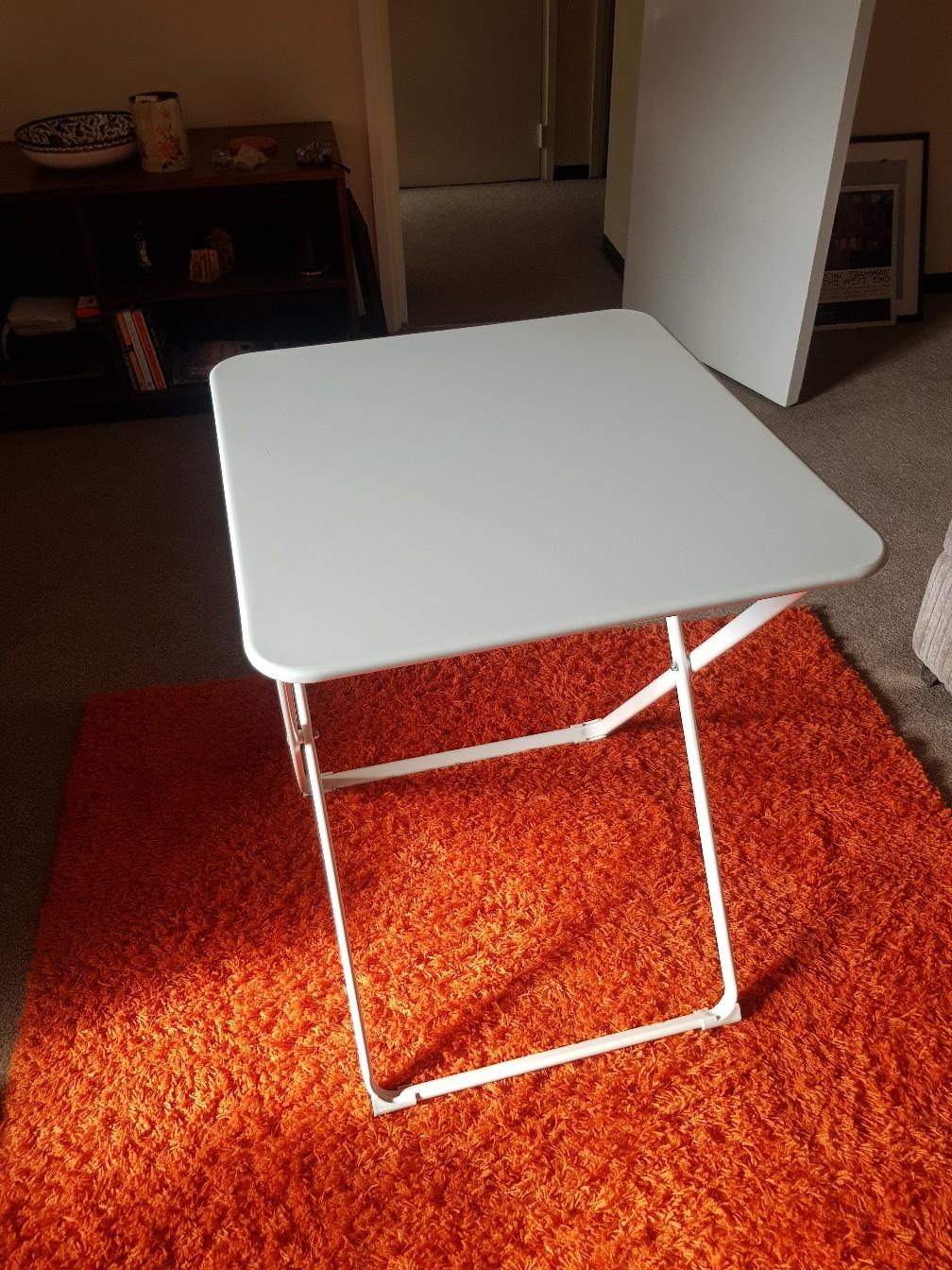 IKEA white metal folding table in W10 Chelsea für 12,00 £ zum Verkauf ...