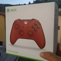 Vendo controller Xbox one sigillato causa doppio regalo.Posso consegnare a mano a Milano Centro e Como centro