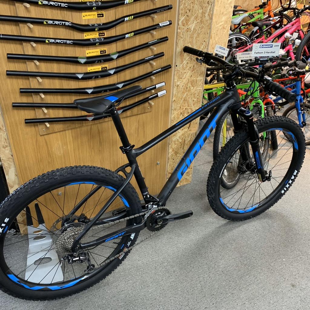 Giant fathom 3 mountain bike online 2019