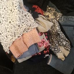 9/10 girls clothes bundle with 2 coats