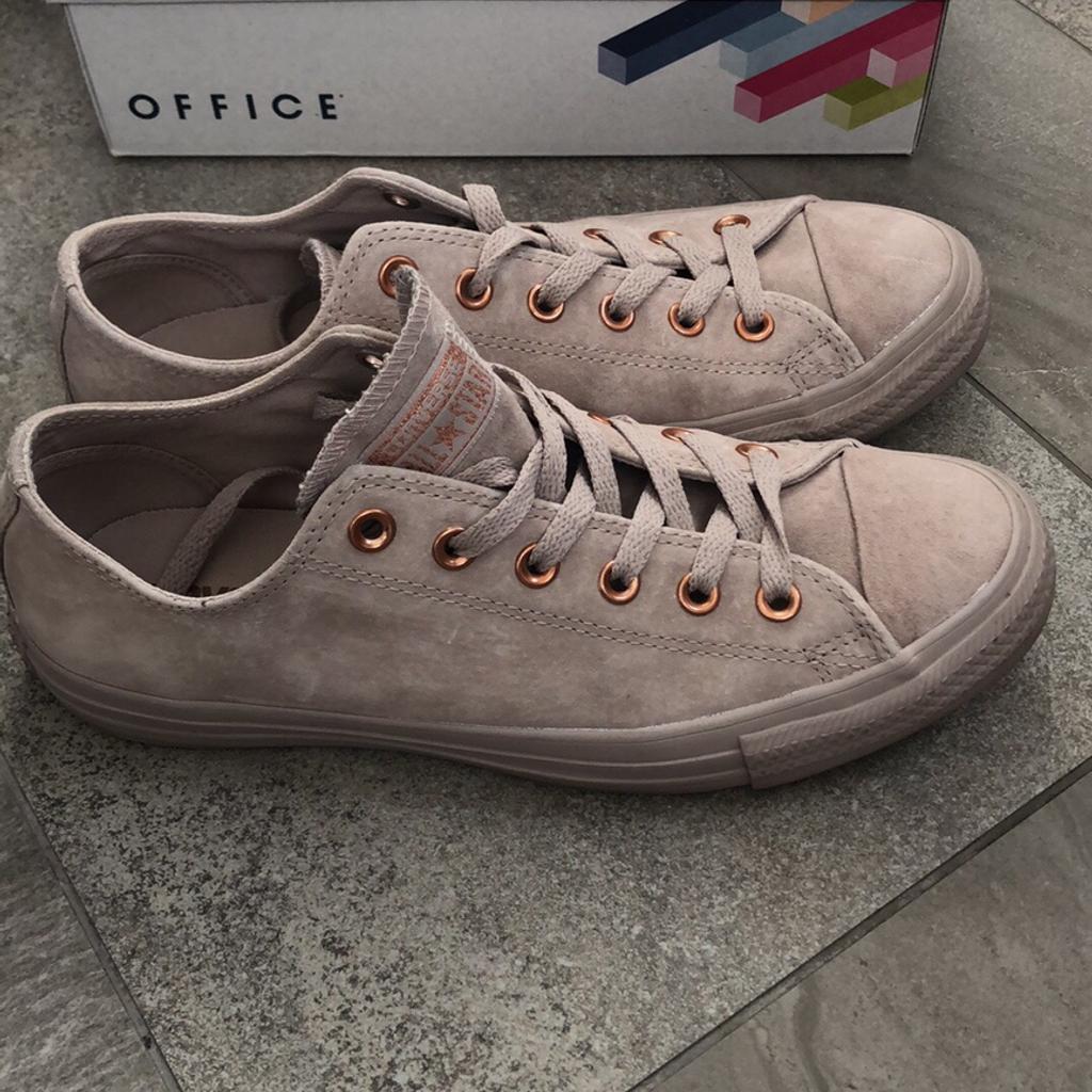 Rose gold shop suede converse