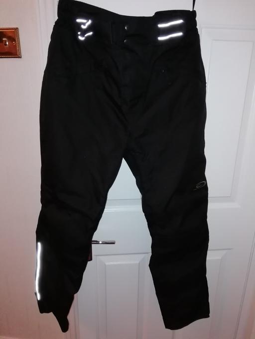 Vehicles Rainhill Saint Helens - Photos for Motorbike pants