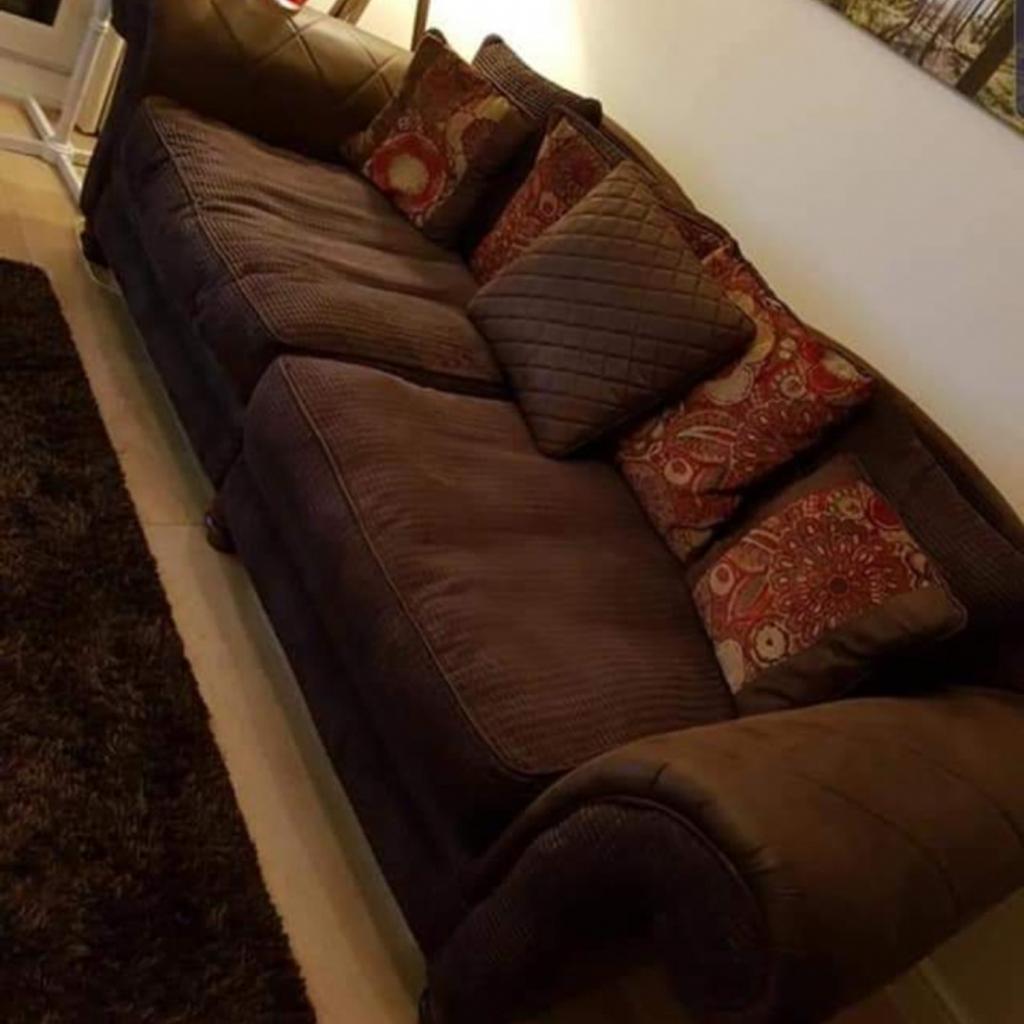 very large sofas in Doncaster for £180.00 for sale Shpock