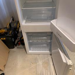 Intergrated Bosch fridge/freezer - free to collect from Bengeo or Buntingford , asap. Needs the straps for doors as think they were throw out. Easy to buy