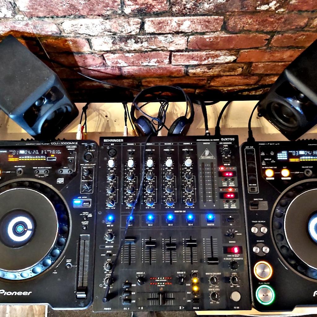 パイオニアCDJ-1000MK2 BEHRINGERミキサー