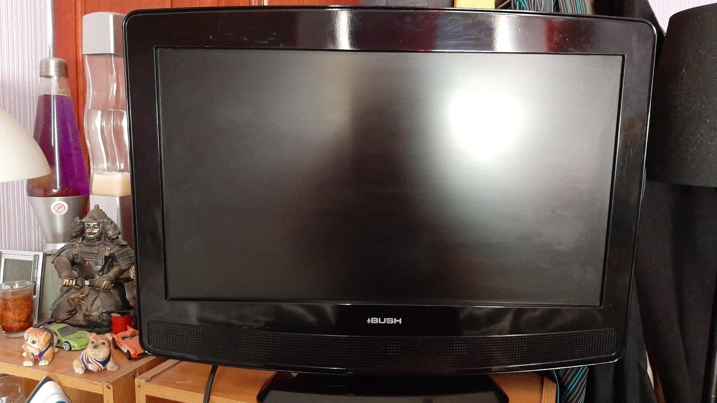BUSH HD L.C.D 19 INCH TV / DVD COMBI in NG7 Nottingham für 22,50 £ zum