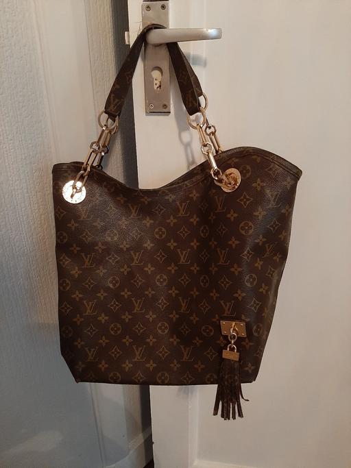 Buy & Sell Grahame Park North West London - Photos for Louis Vuitton bag