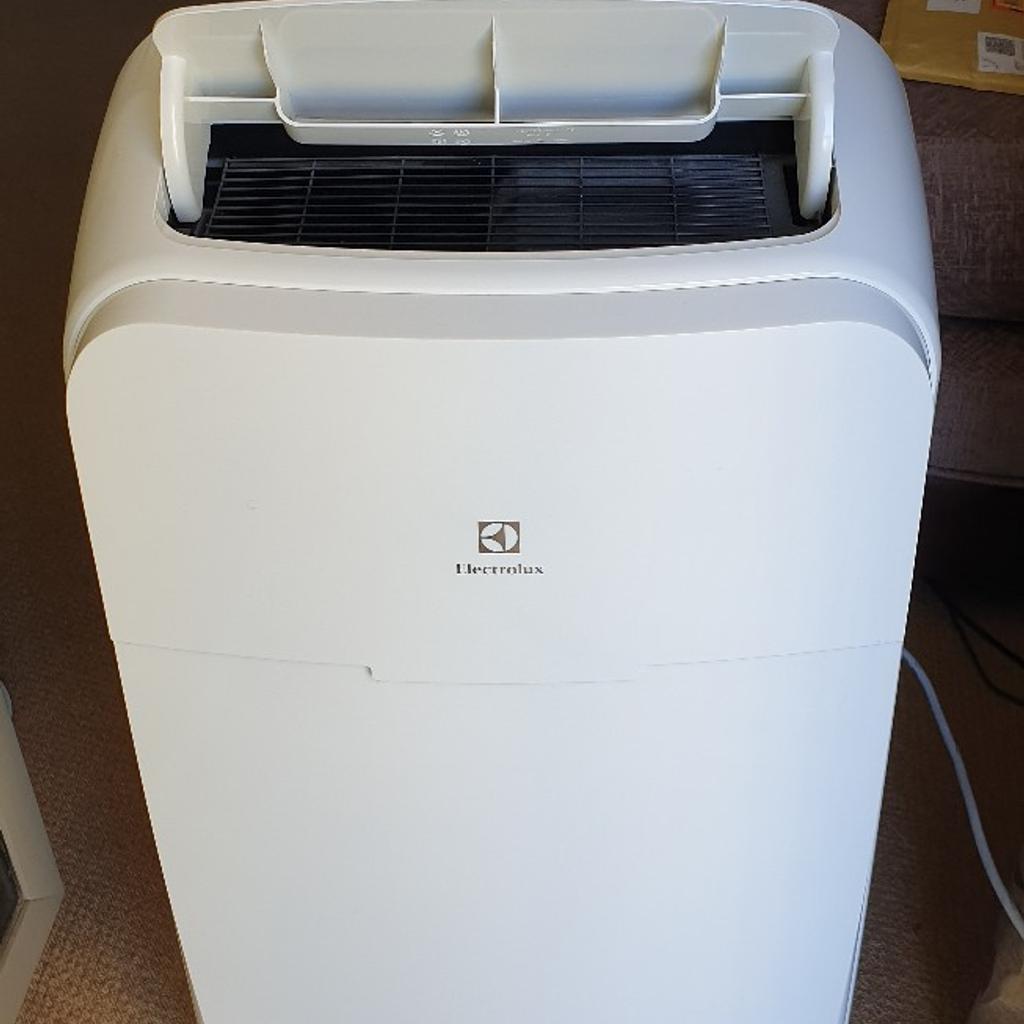 electrolux-exp09hn1wi-9000btu-air-conditioner-in-e14-london-for-149-00