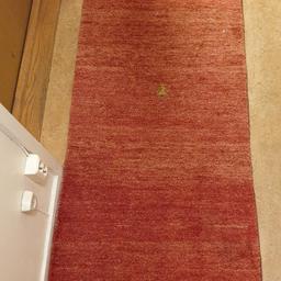 Persisk röd Gabbeh matta.
Material: 100% ull
Storlek: 194 × 78 cm
Fint skick.