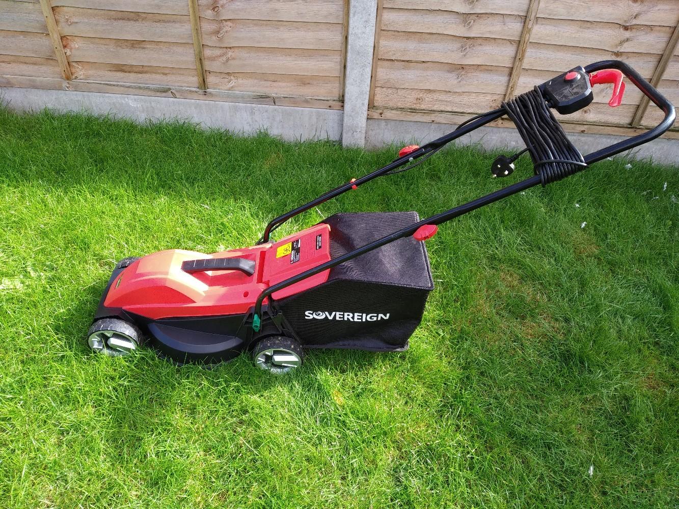 Sovereign lawn mower online 32cm 1000w