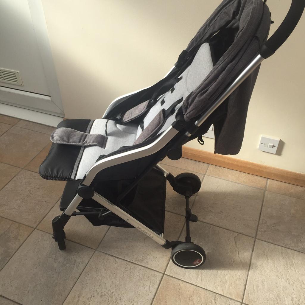 Explorer xs clearance pram