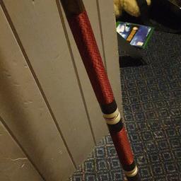 pool cue in very good condition comes in 4 bits which you can unscrew very good quality and also has it's own bag,collection only from wf17 batley