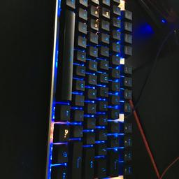 Very good mechanical keyboard with led lights and gaming mode