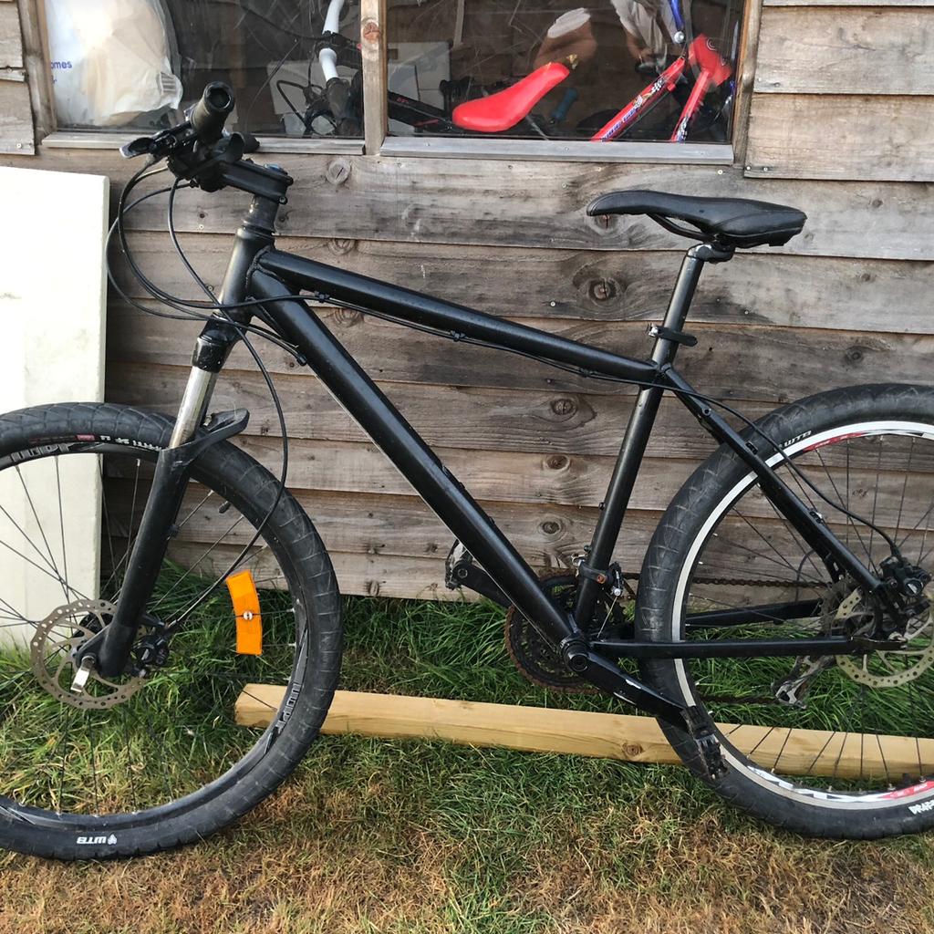Mountain bike in RM15 Ockendon für 40,00 £ zum Verkauf Shpock DE